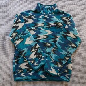 Patagonia Women’s Blue Cream Patterned Synchilla Pullover Fleece (Large)